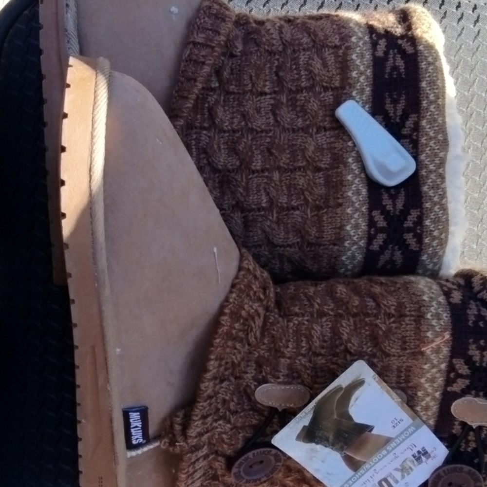 Woman's boots - Picture 3 of 3